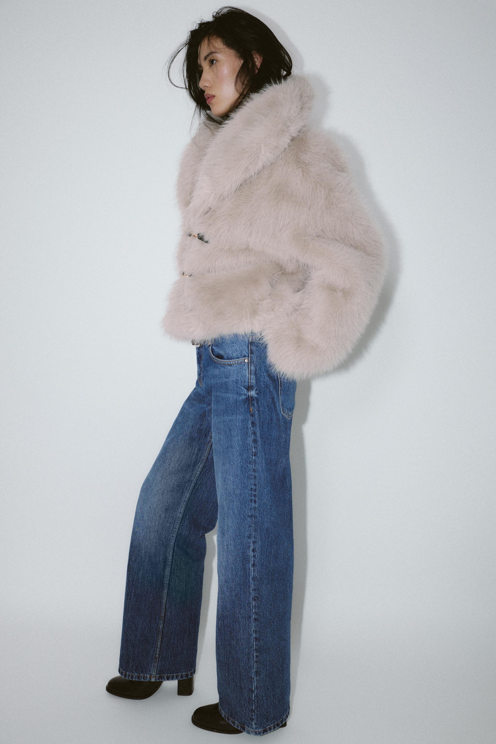 SHORT FAUX FUR TOGGLE COAT